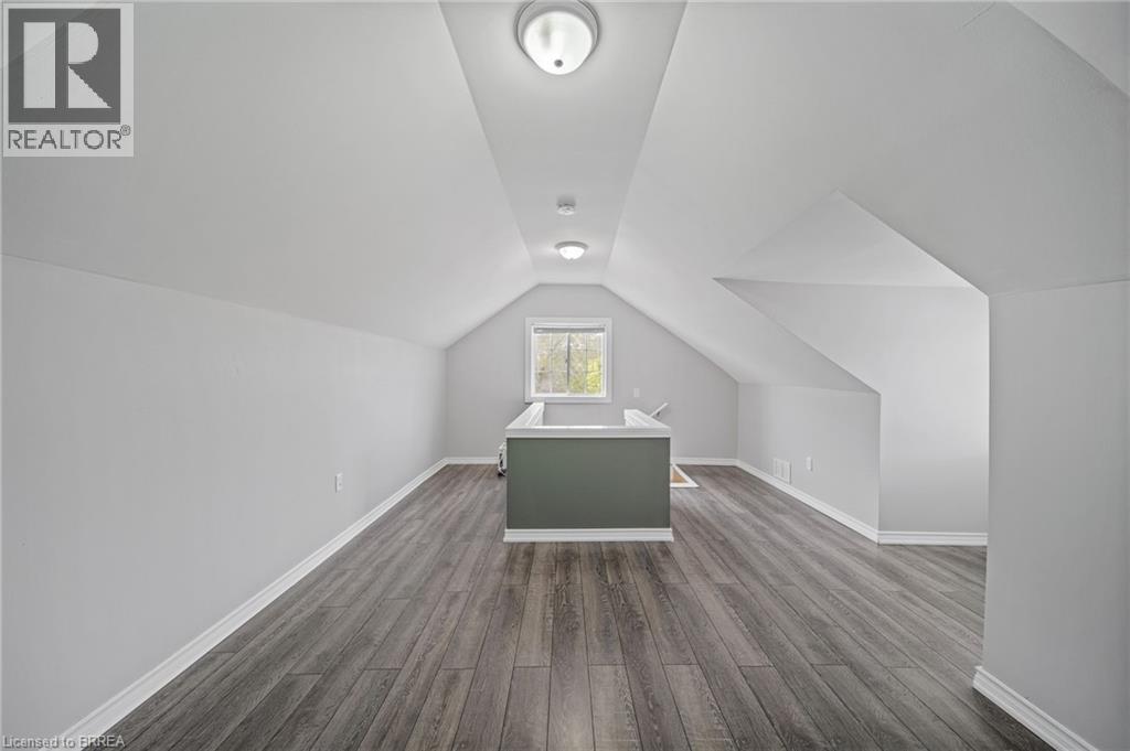 44 LAWRENCE Street - 29