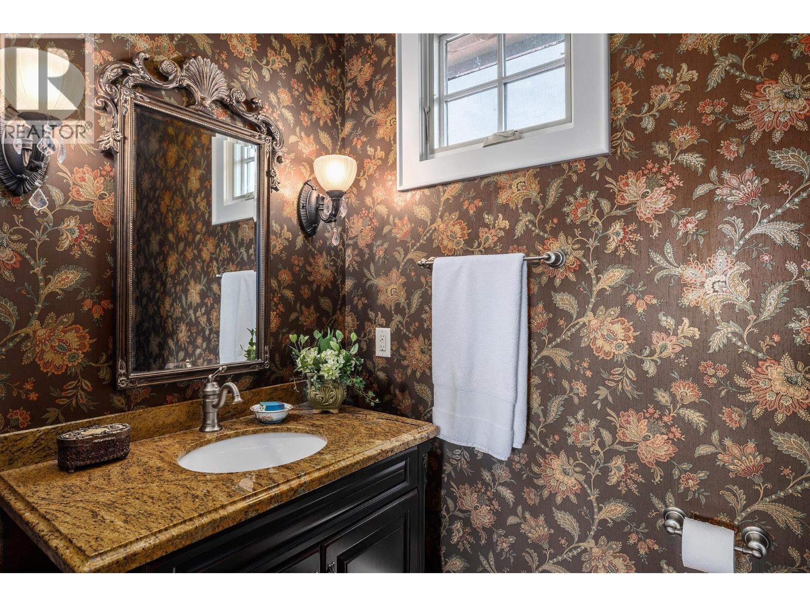 983 Westpoint Drive, Kelowna