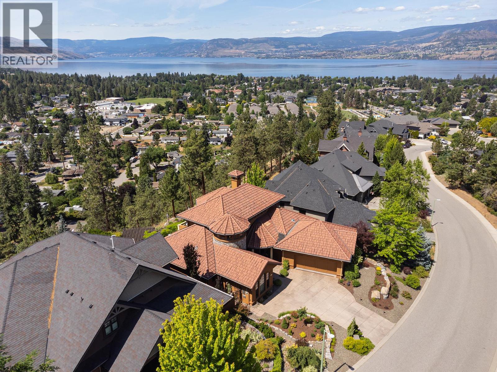 983 Westpoint Drive, Kelowna