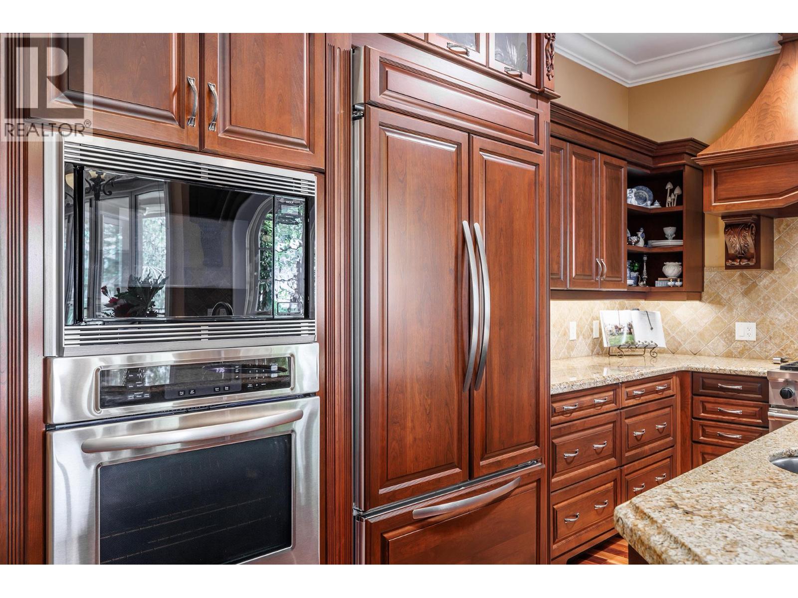 983 Westpoint Drive, Kelowna