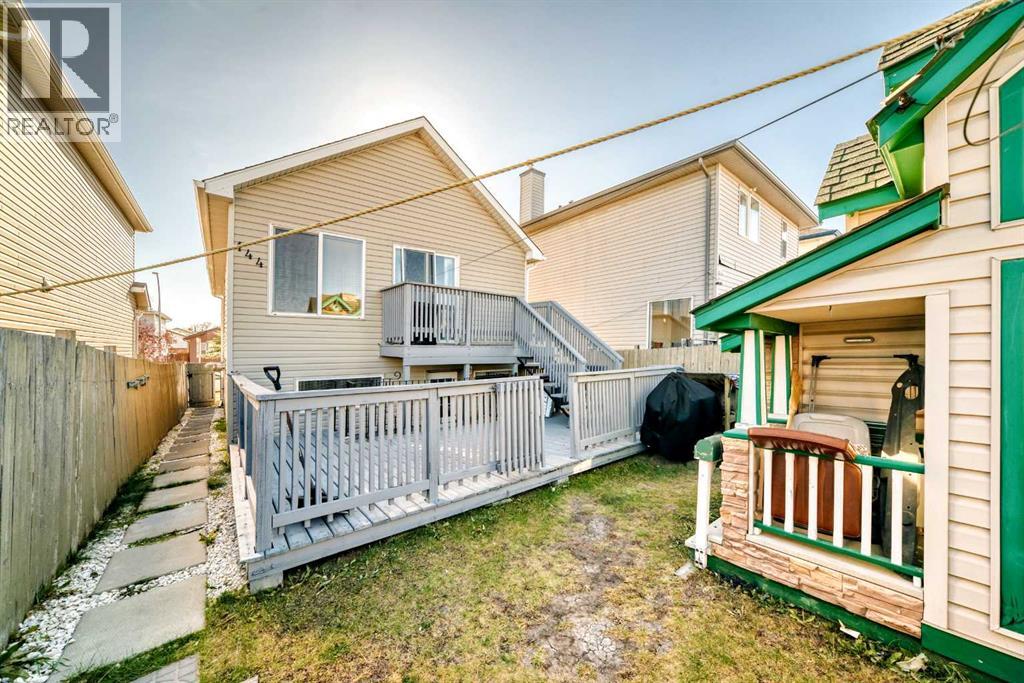 144 Taradale Drive NE - 34