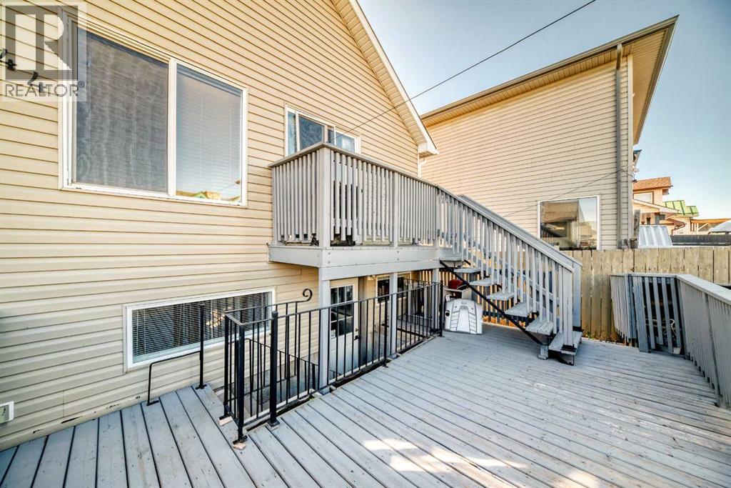 144 Taradale Drive NE - 36