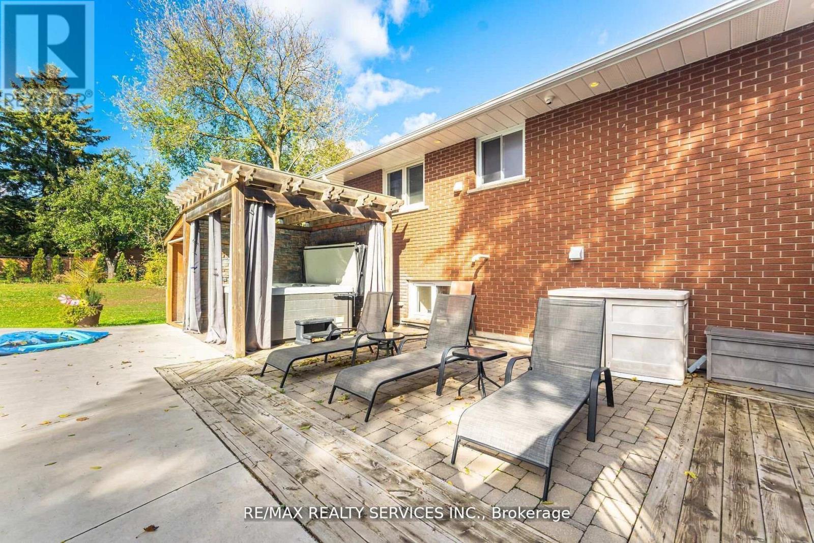 32 CALEDON STREET - 28