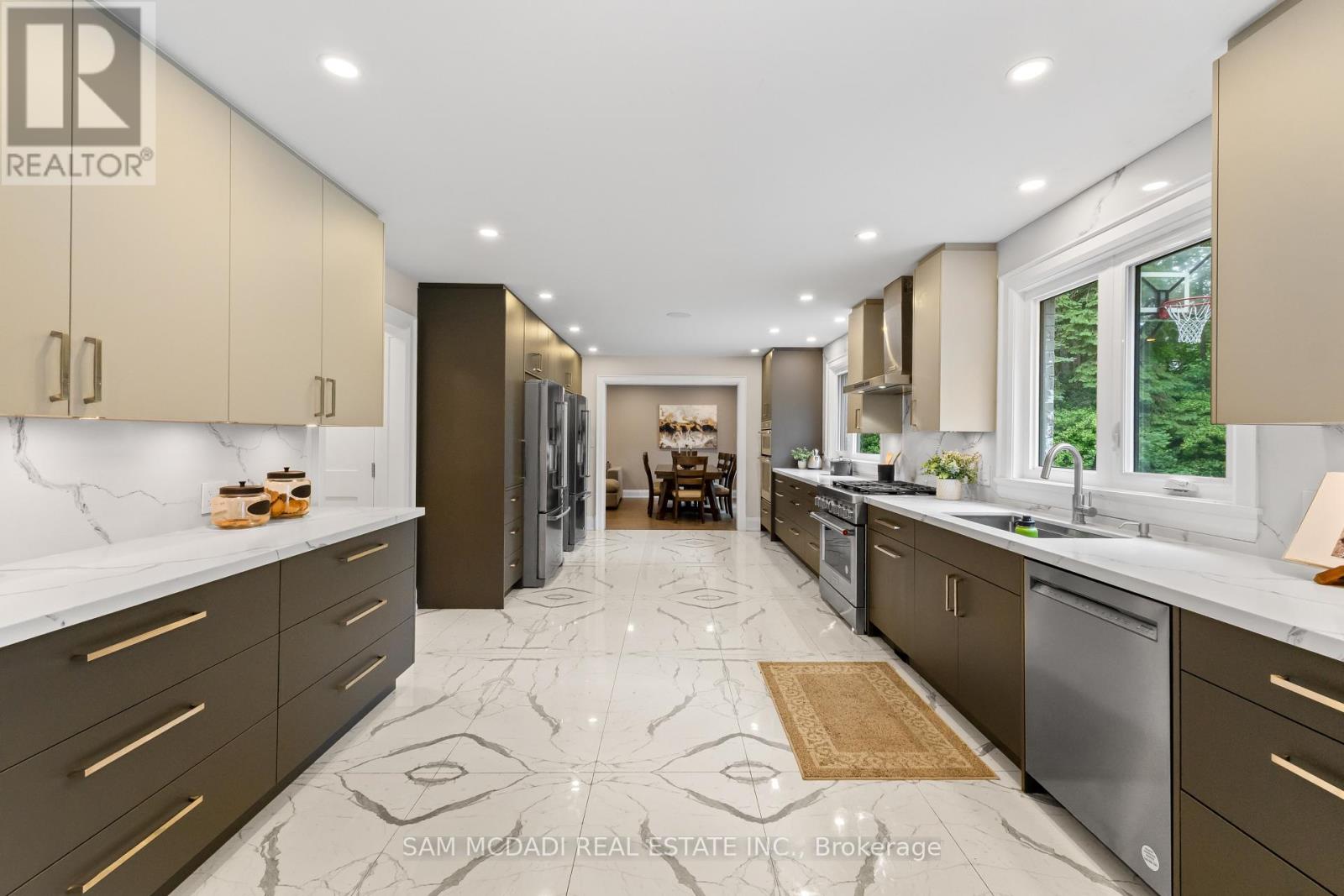 1481 BUNSDEN AVENUE - 10