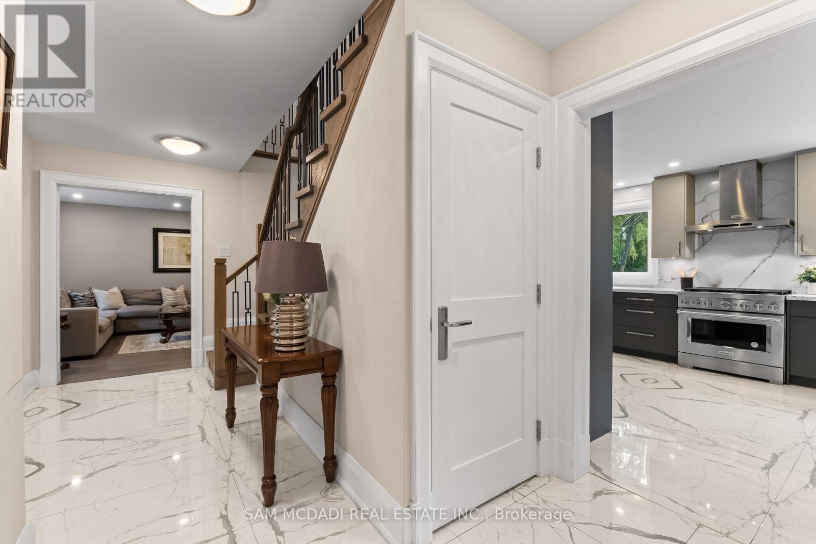 1481 BUNSDEN AVENUE - 11