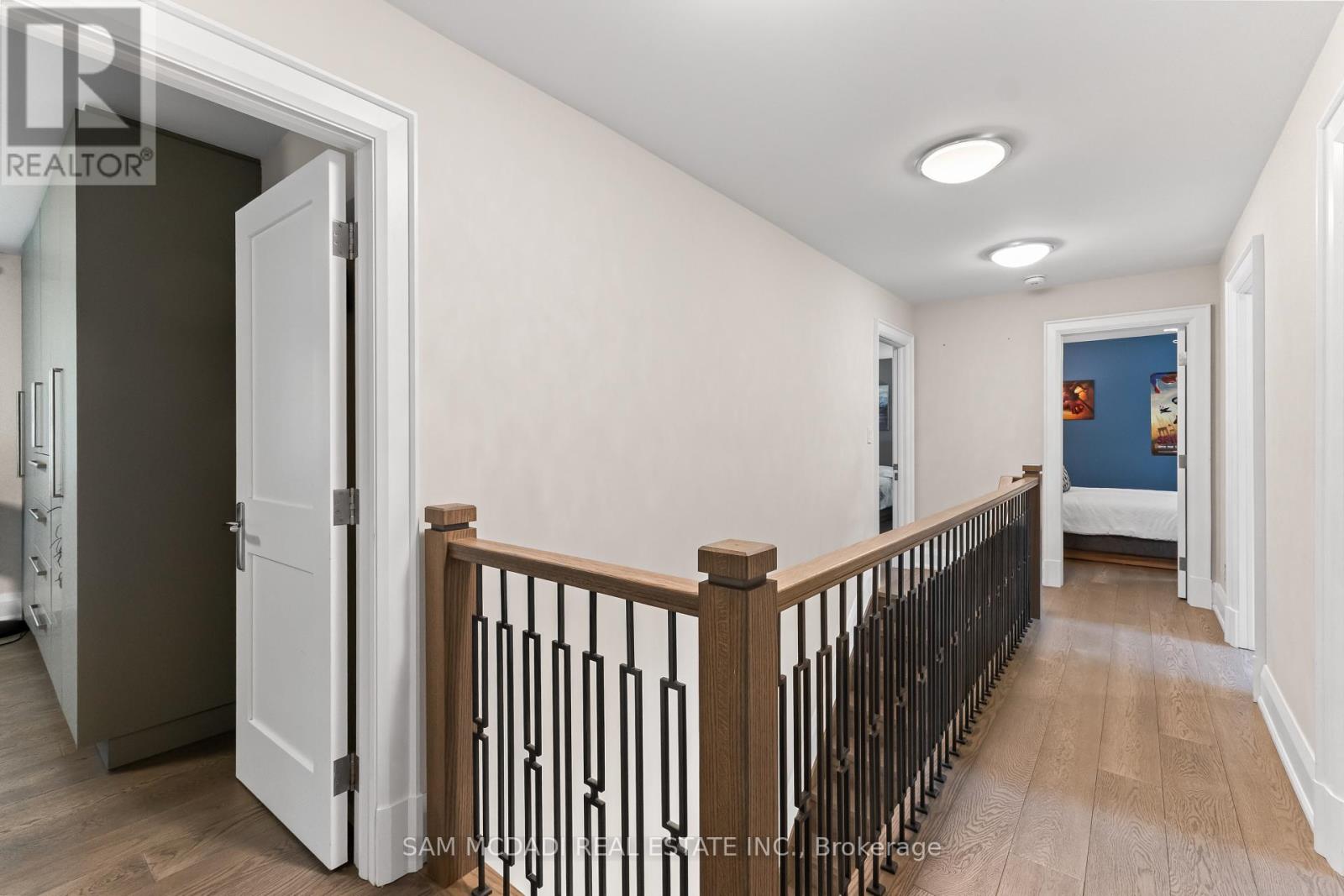 1481 BUNSDEN AVENUE - 27