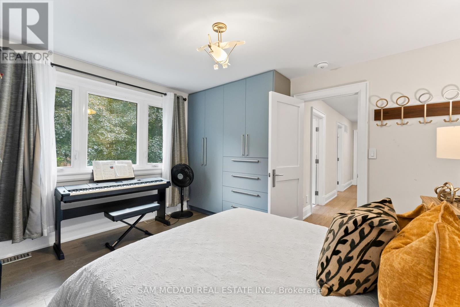 1481 BUNSDEN AVENUE - 29