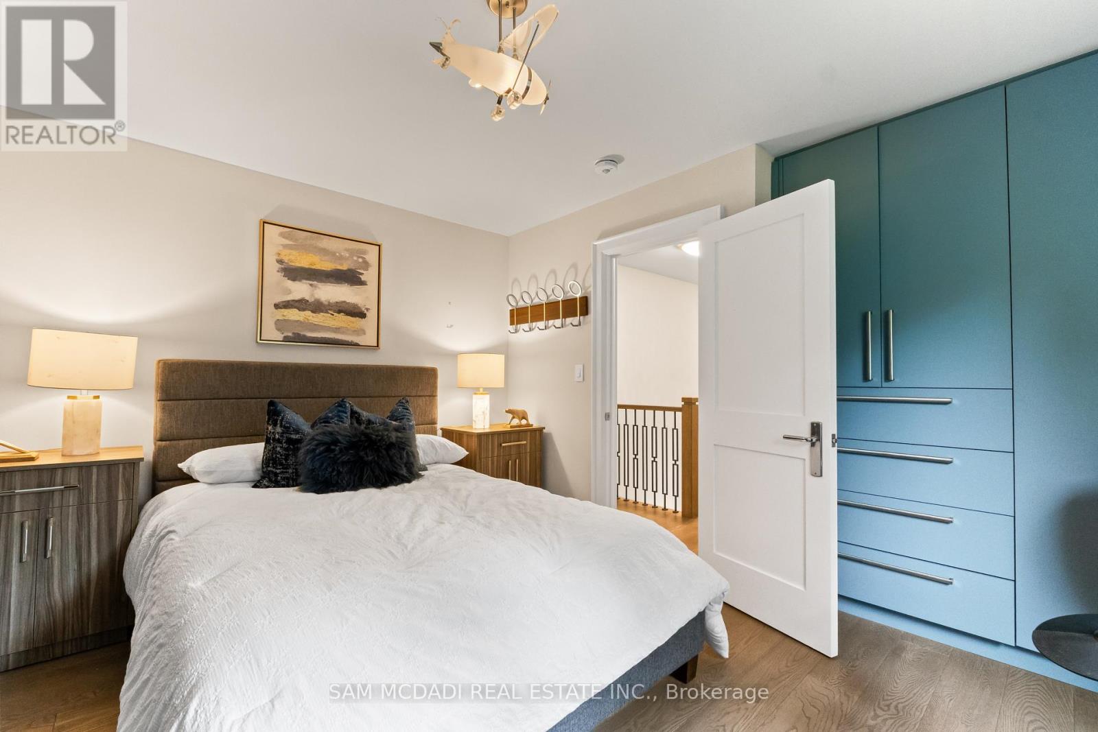 1481 BUNSDEN AVENUE - 30