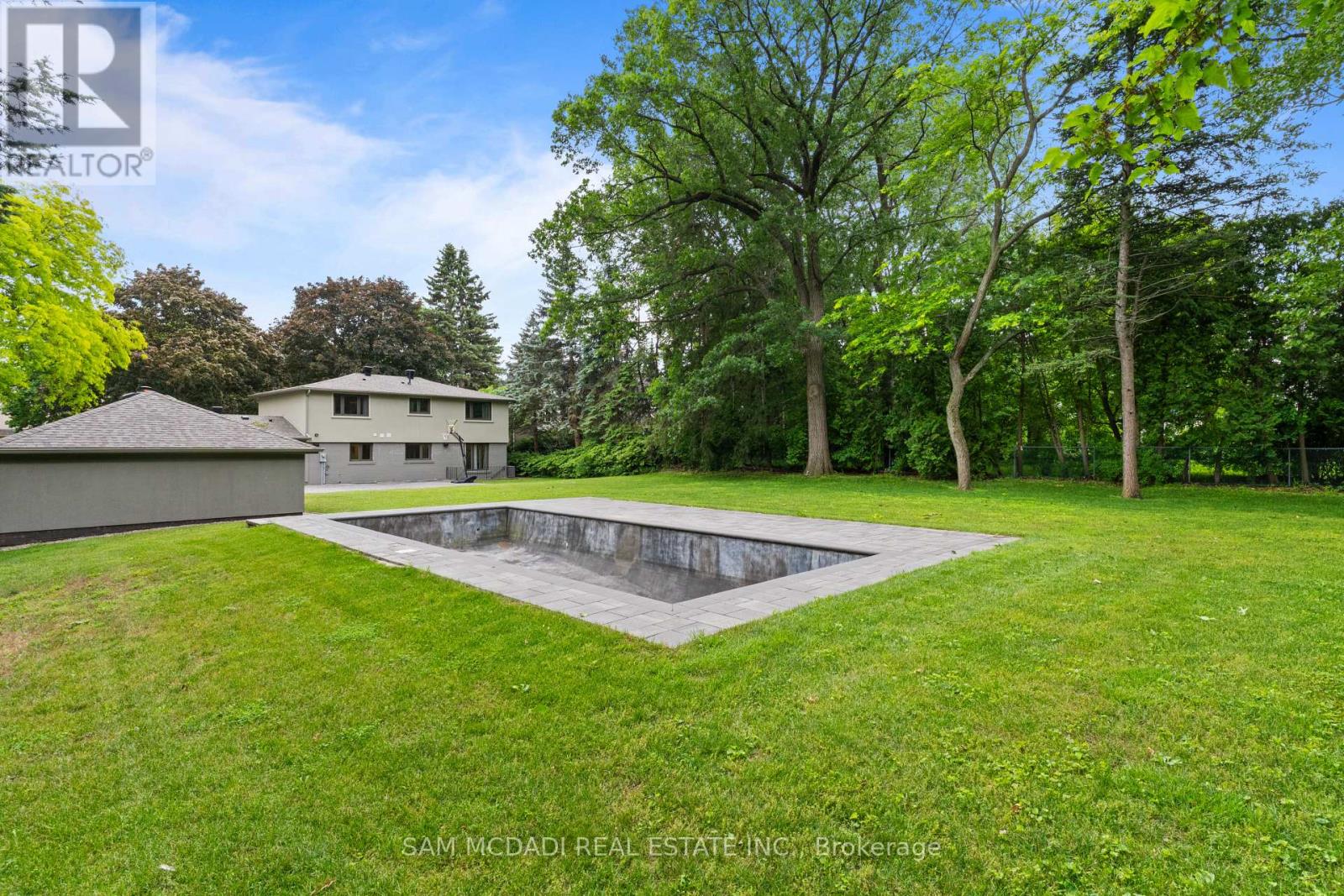 1481 BUNSDEN AVENUE - 36