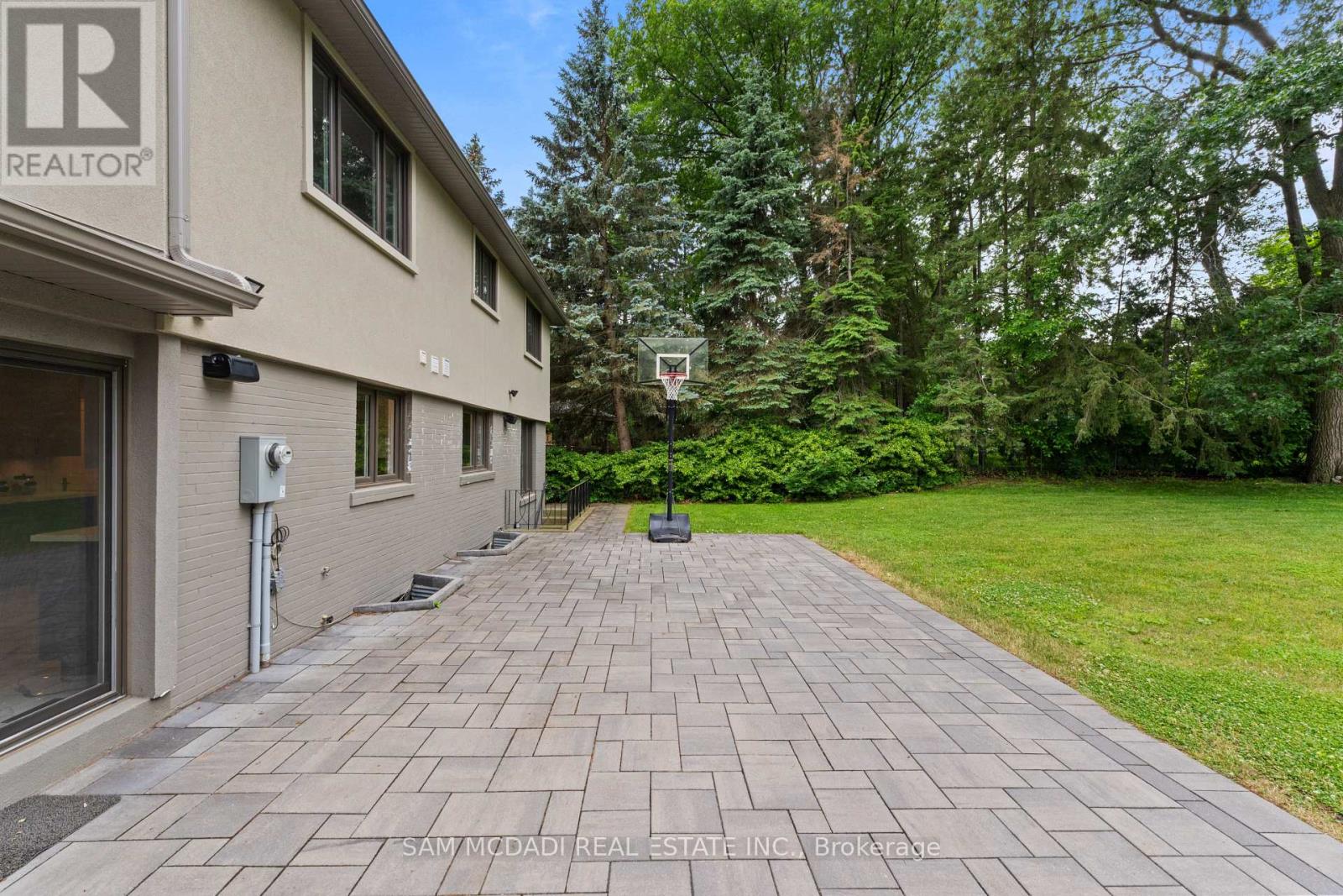 1481 BUNSDEN AVENUE - 39