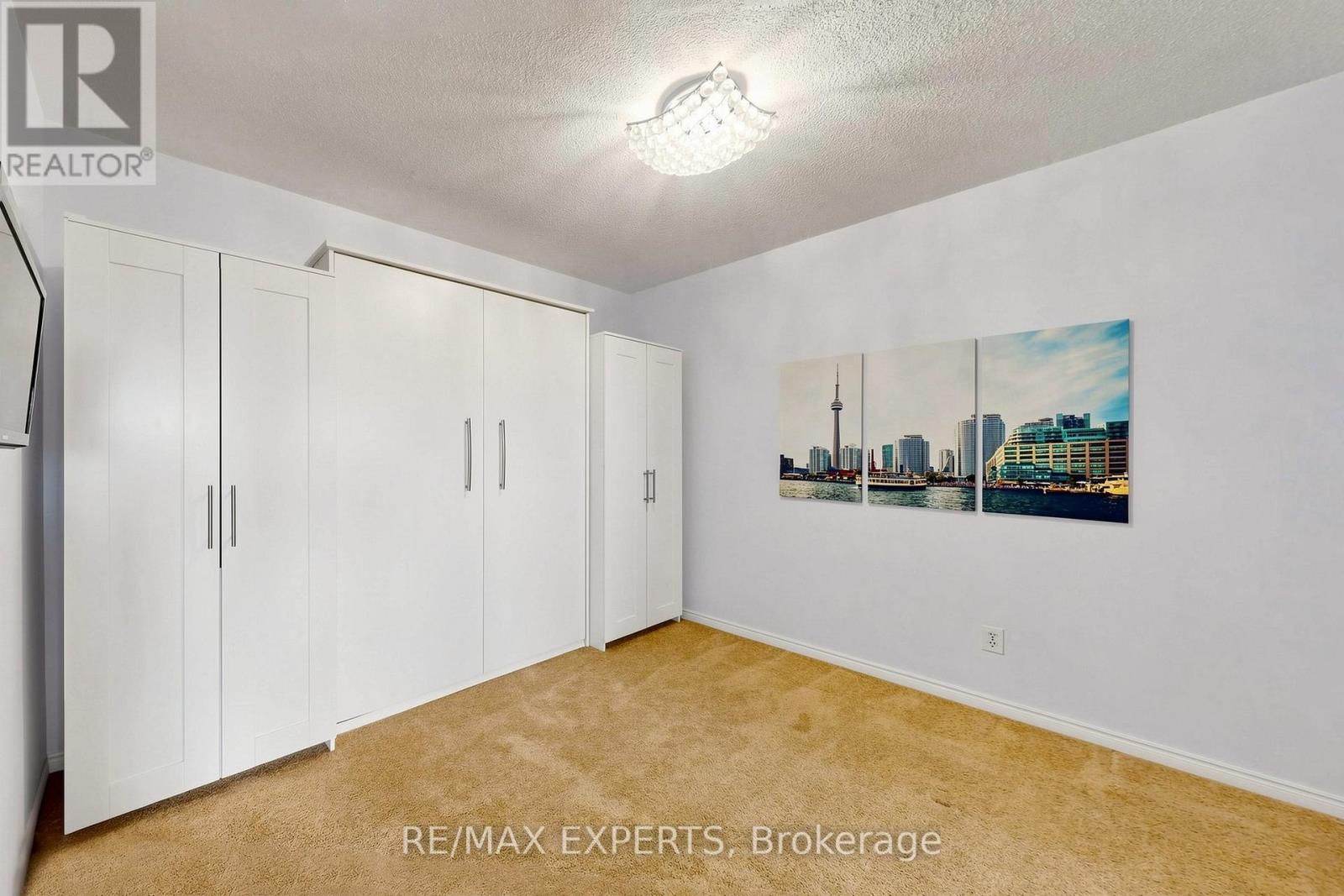 #909 1360 RATHBURN ROAD E - 19