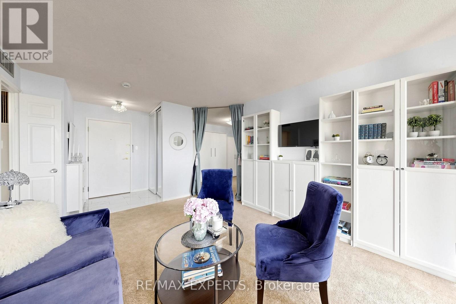 #909 1360 RATHBURN ROAD E - 8