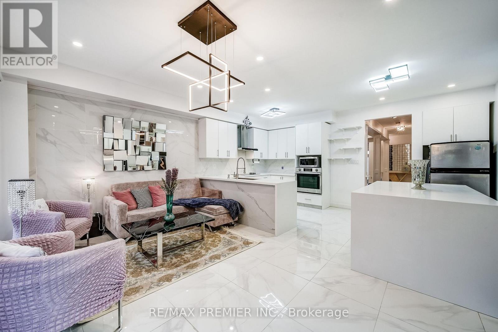 3067 DOYLE STREET - 17