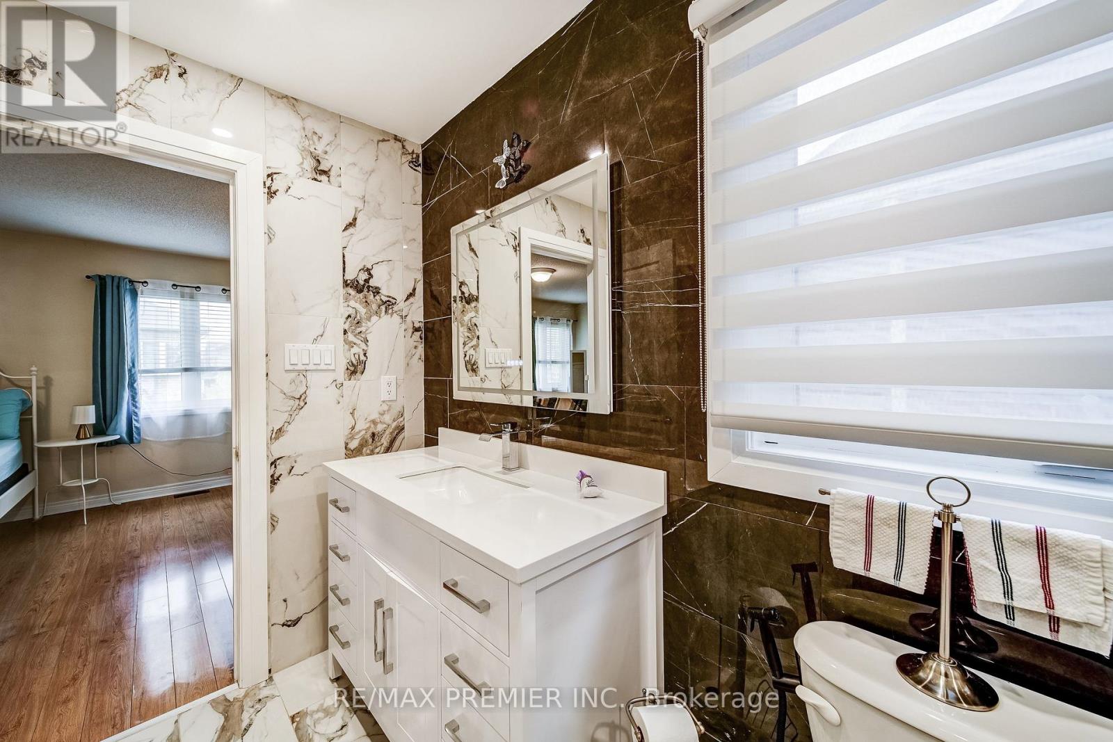 3067 DOYLE STREET - 29