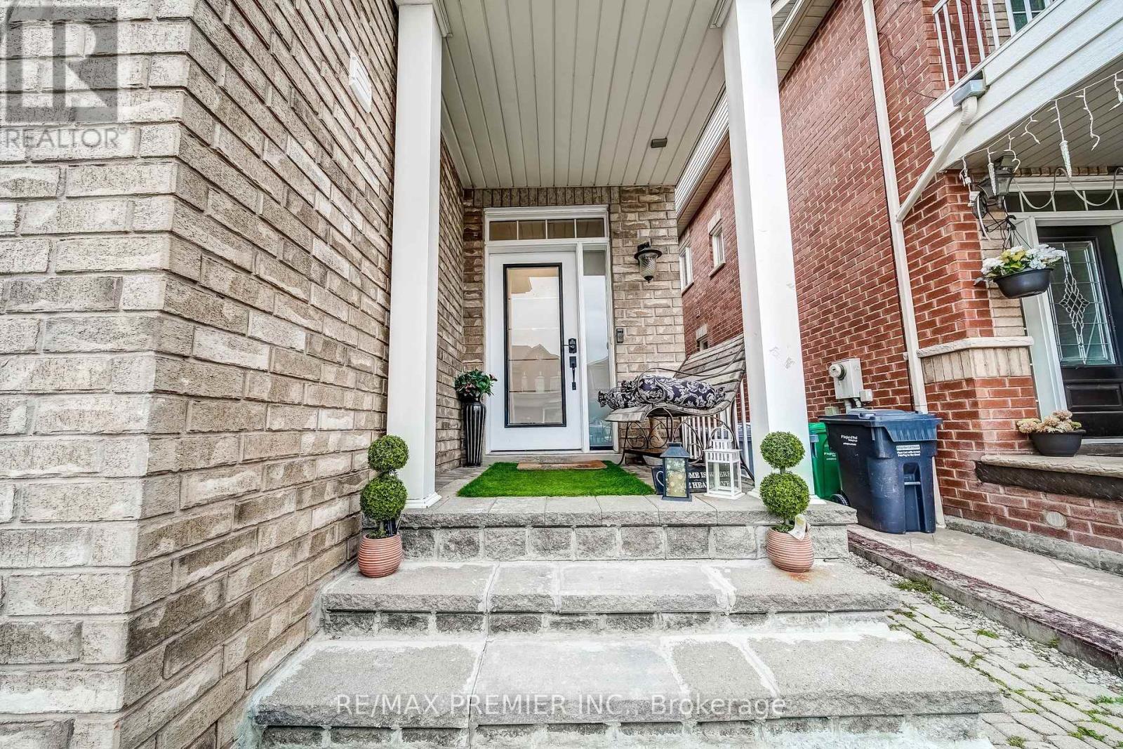 3067 DOYLE STREET - 3