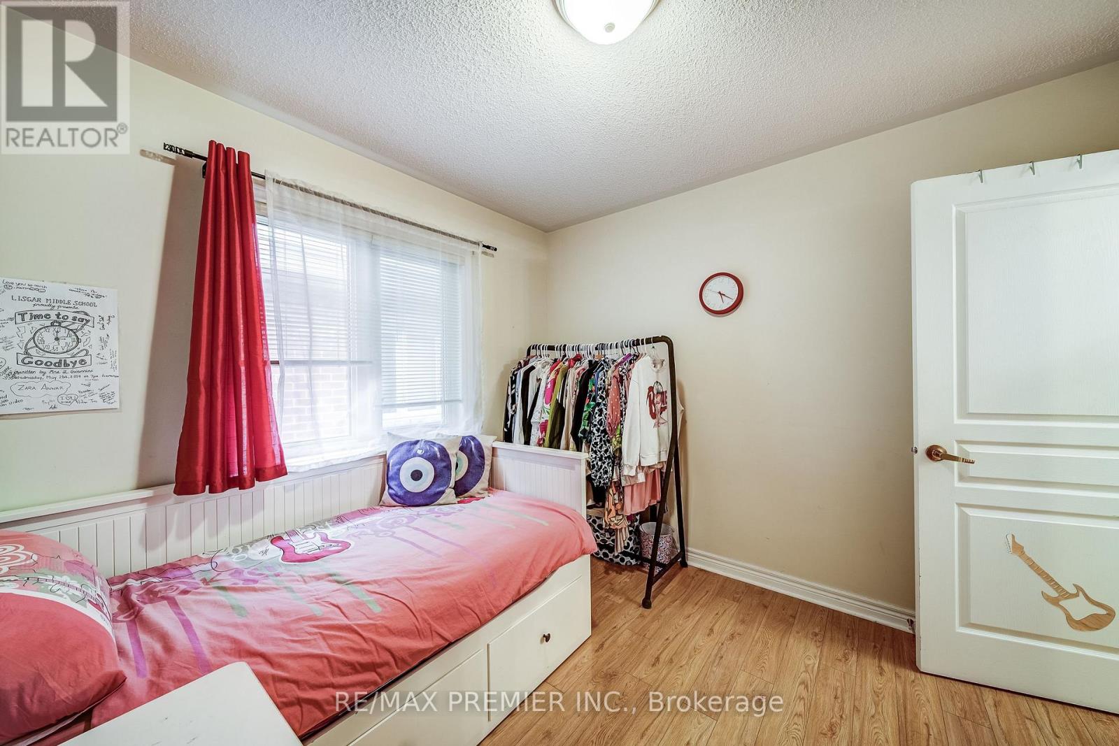 3067 DOYLE STREET - 31
