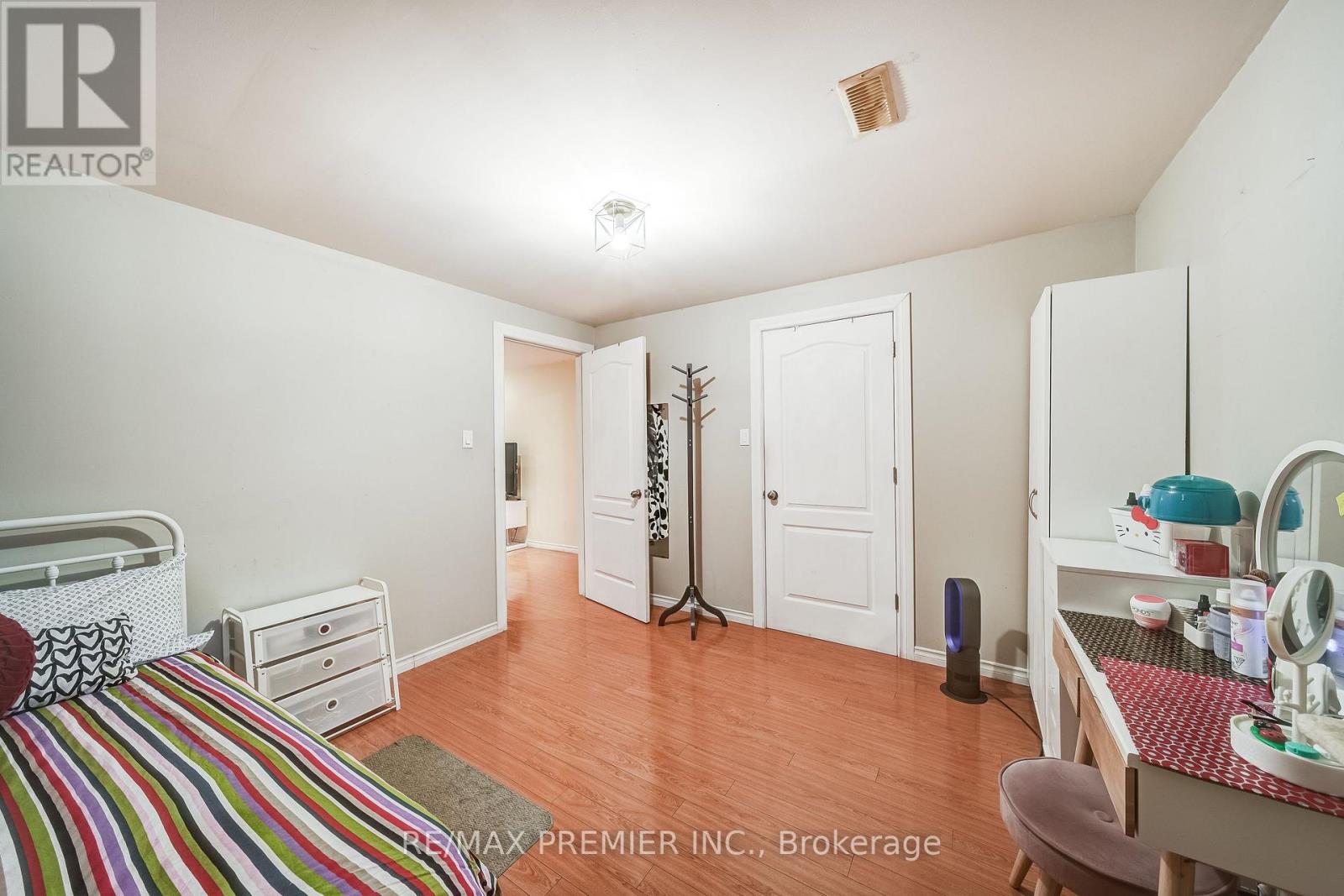 3067 DOYLE STREET - 43