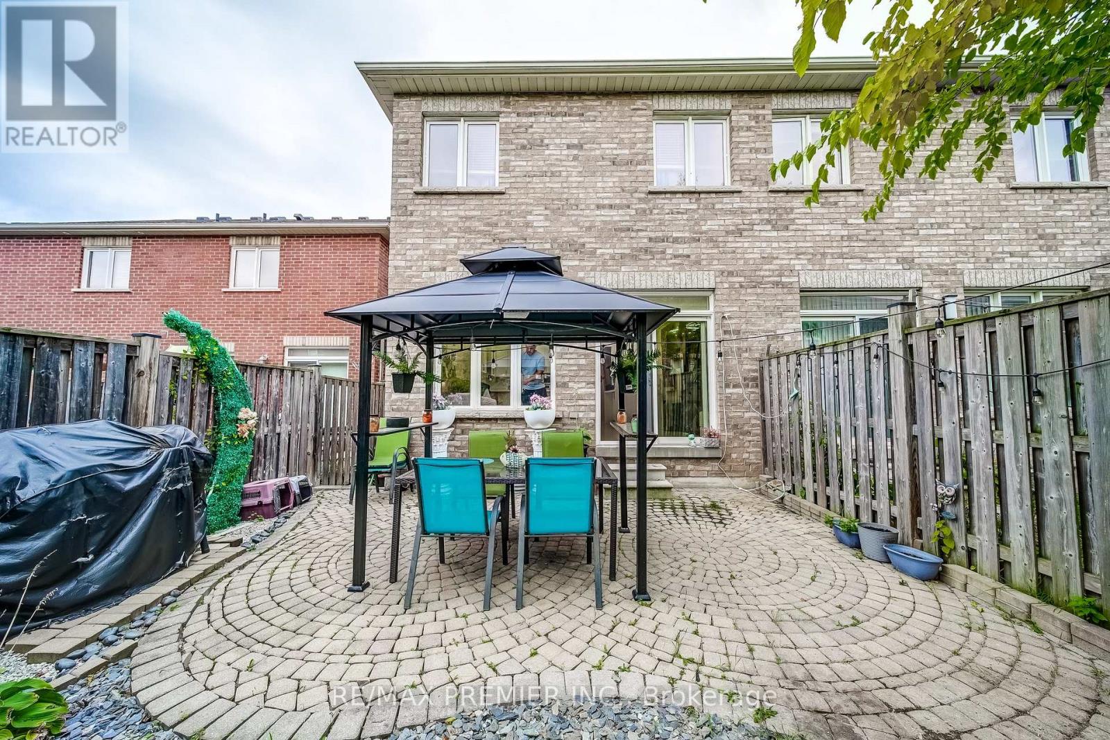 3067 DOYLE STREET - 46