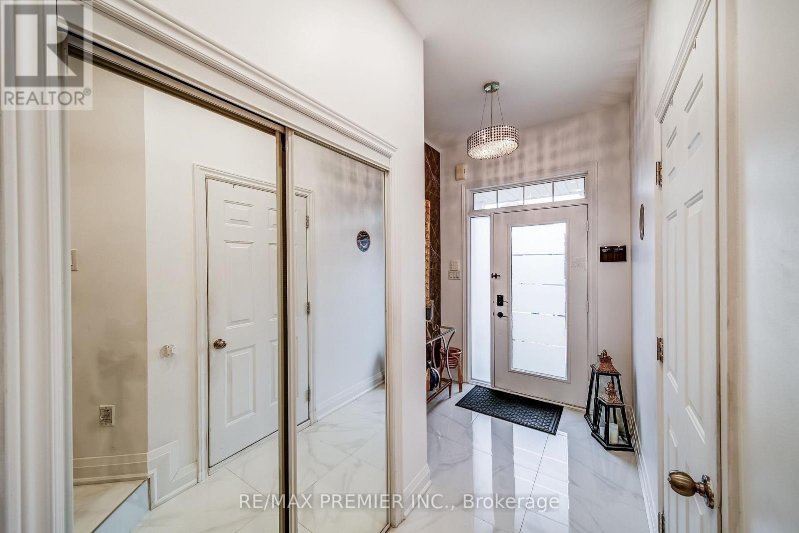 3067 DOYLE STREET - 5