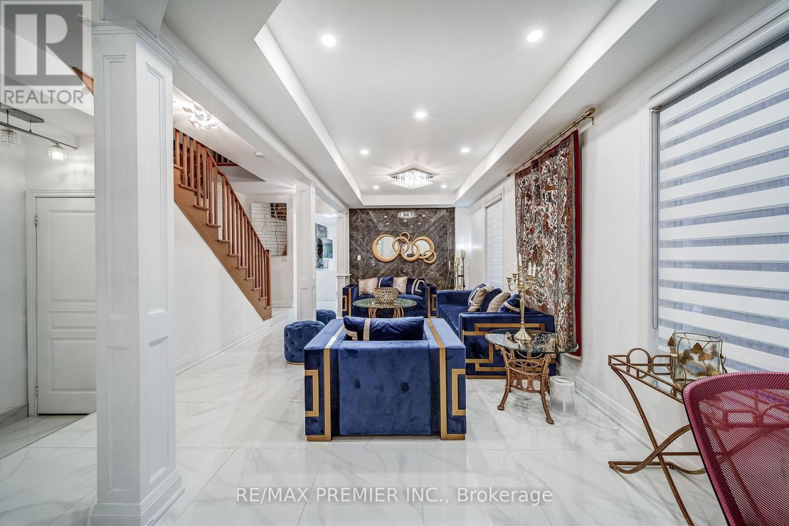 3067 DOYLE STREET - 6