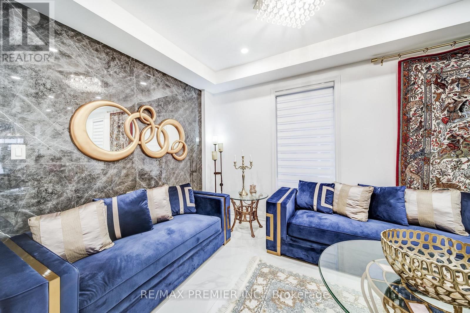 3067 DOYLE STREET - 9