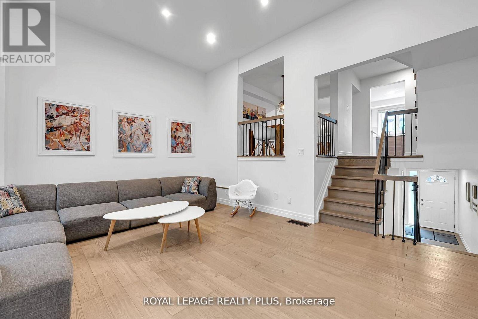 #20 1755 RATHBURN ROAD E - 11