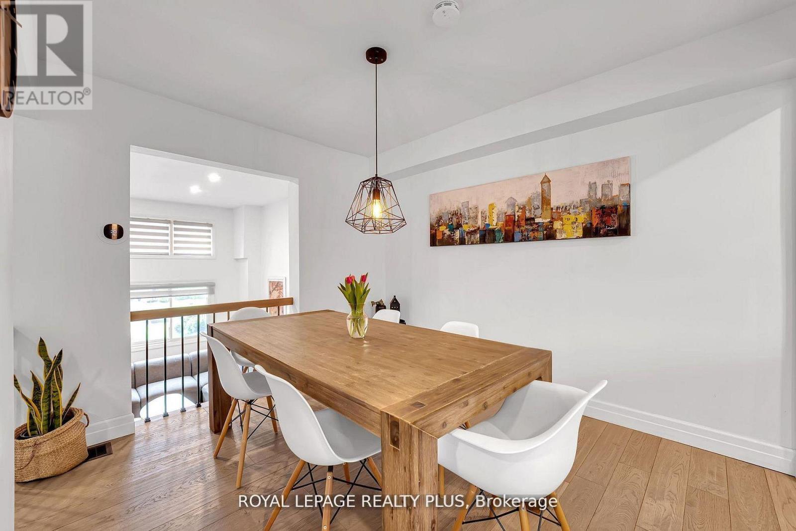 #20 1755 RATHBURN ROAD E - 20