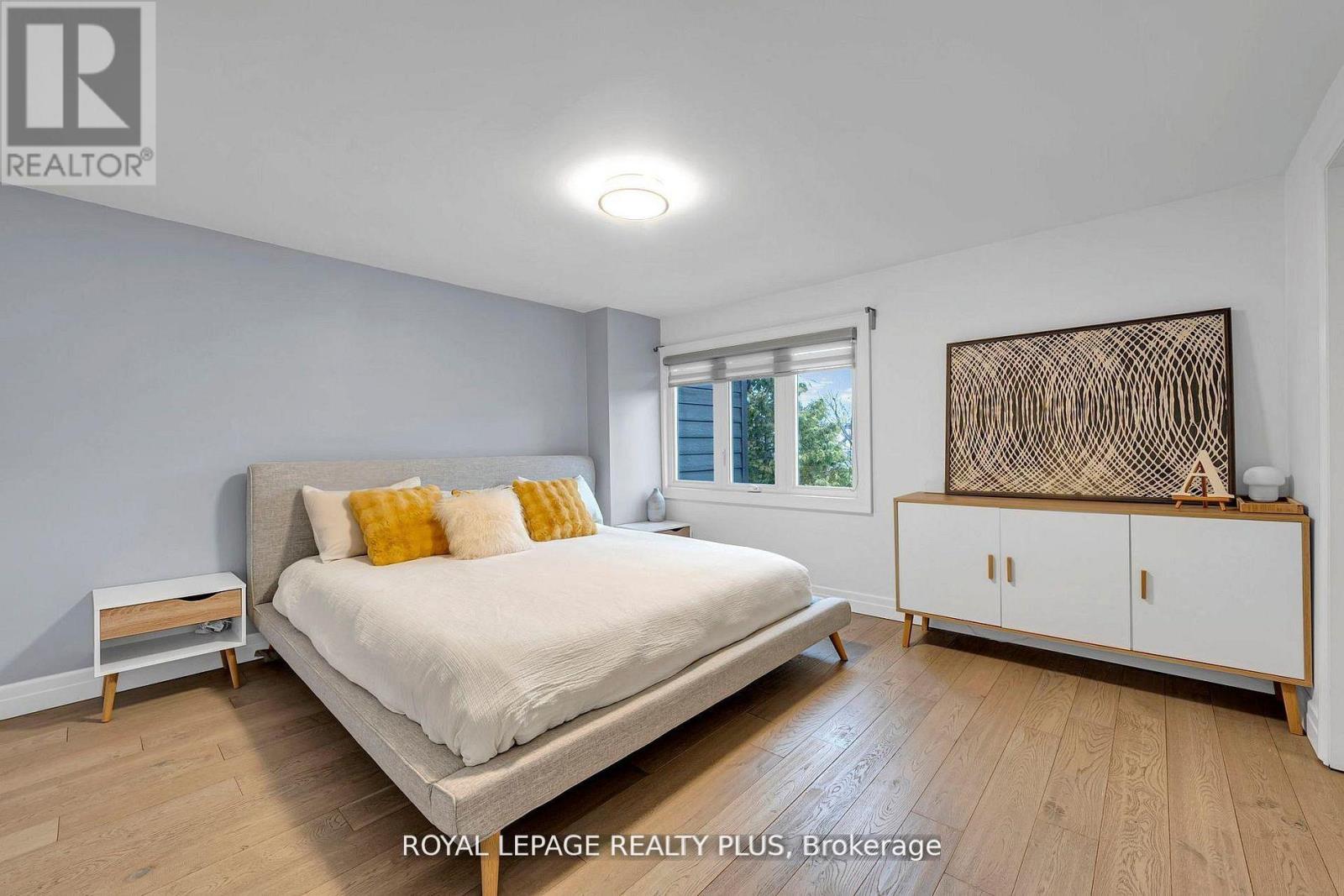 #20 1755 RATHBURN ROAD E - 24