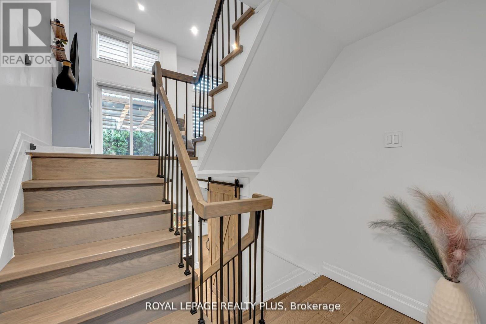 #20 1755 RATHBURN ROAD E - 8