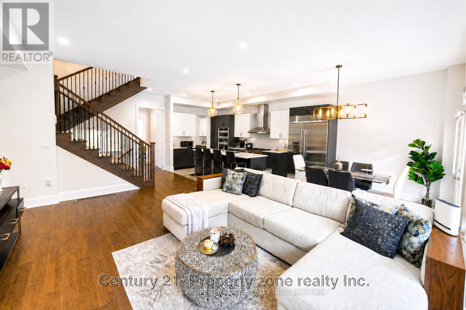 79 MEVIRA GARDENS - 12