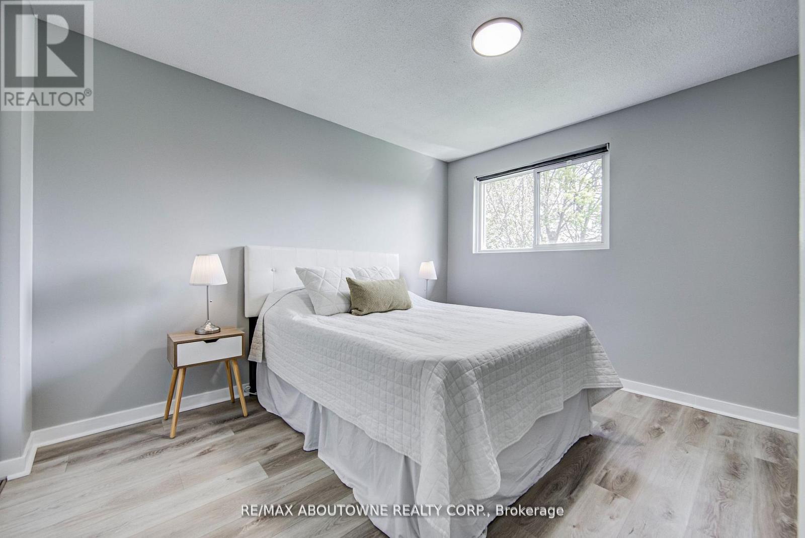 2367 MIDDLESMOOR CRESCENT - 10