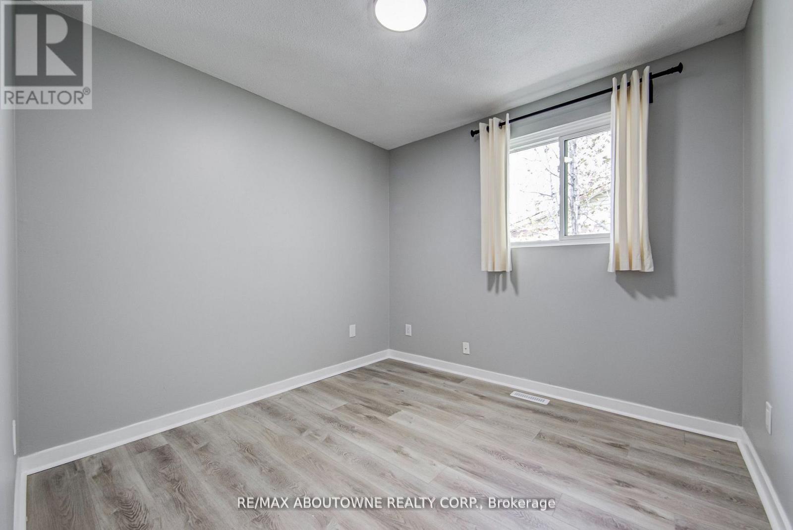 2367 MIDDLESMOOR CRESCENT - 12