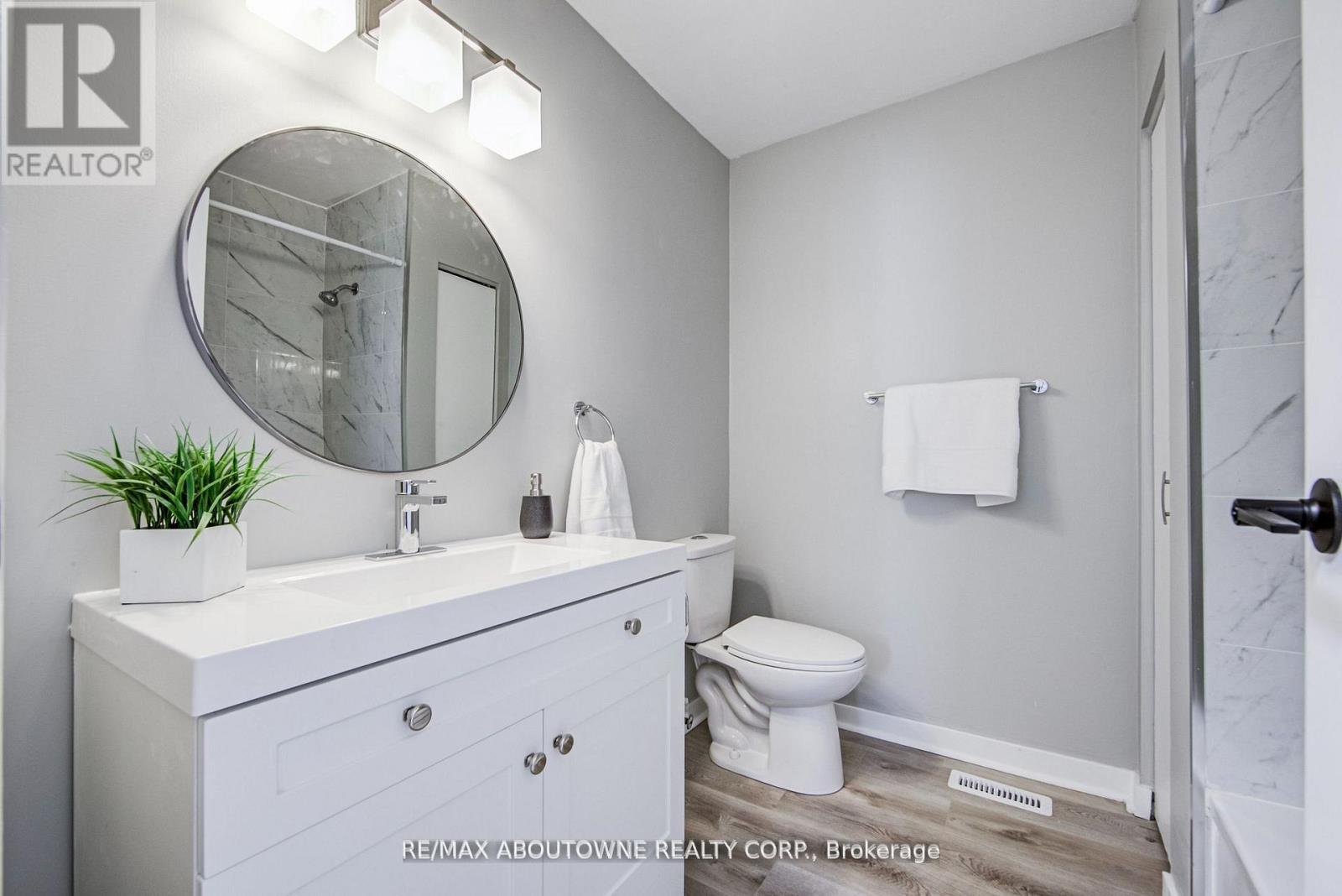 2367 MIDDLESMOOR CRESCENT - 14