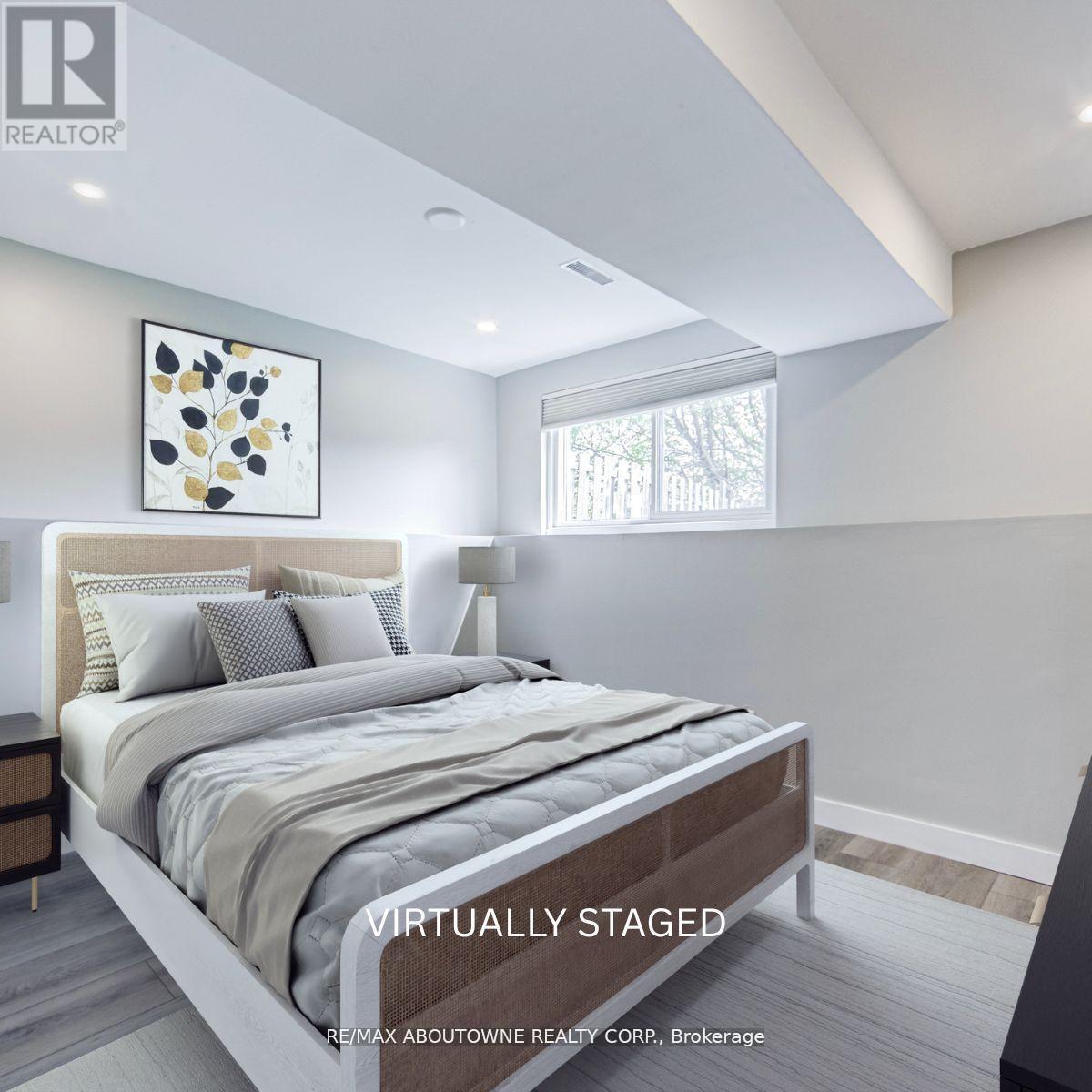 2367 MIDDLESMOOR CRESCENT - 23