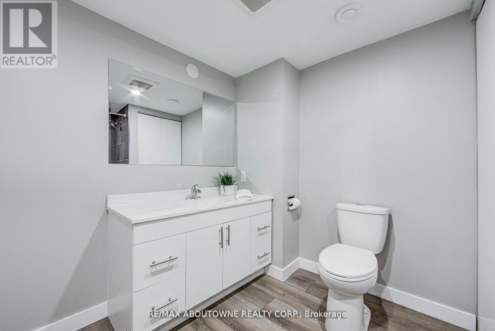 2367 MIDDLESMOOR CRESCENT - 28