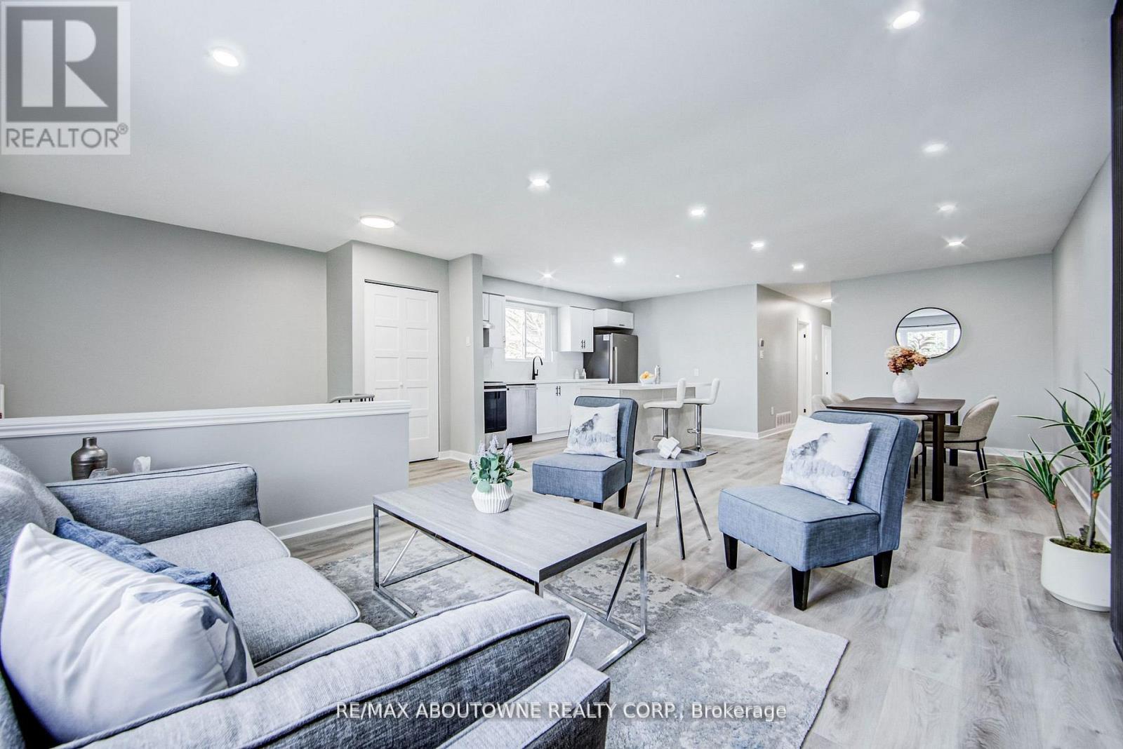 2367 MIDDLESMOOR CRESCENT - 4