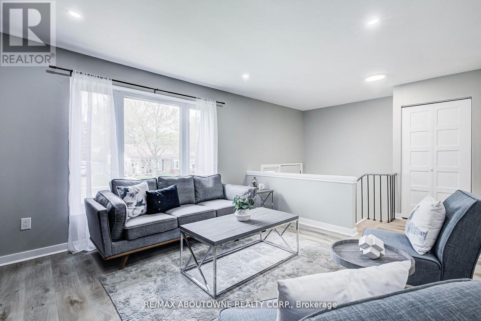 2367 MIDDLESMOOR CRESCENT - 7
