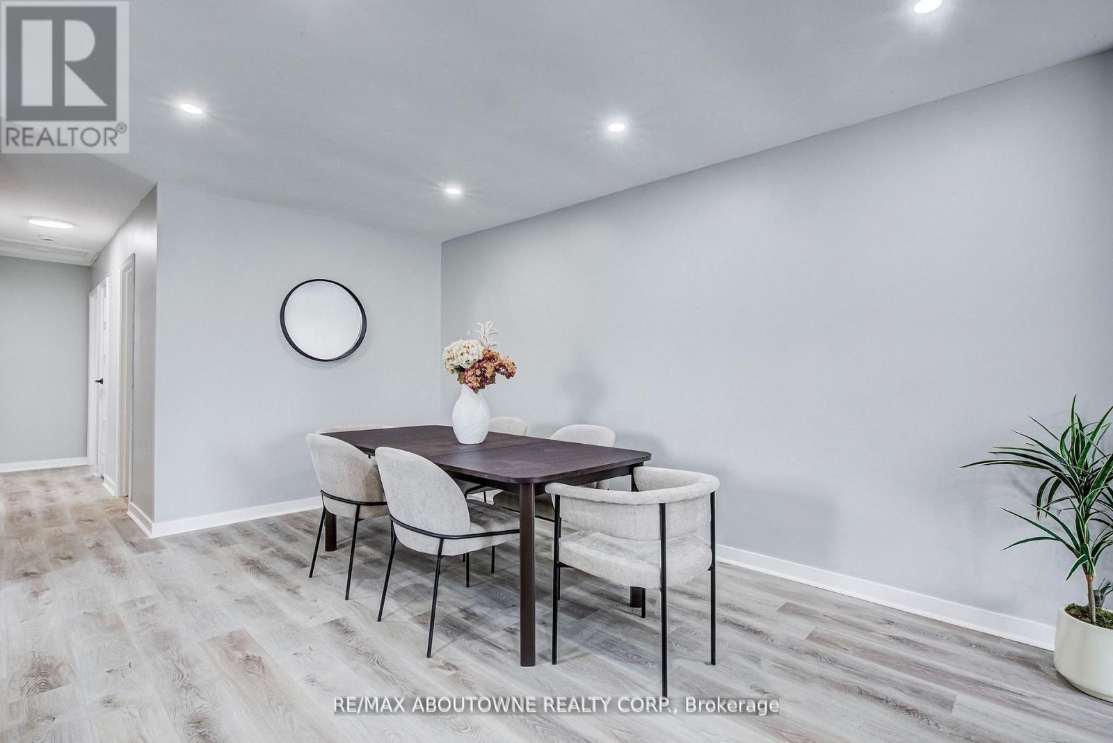 2367 MIDDLESMOOR CRESCENT - 9