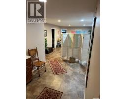 725 Centre Street, Shaunavon, SK S0N0M0 Photo 16