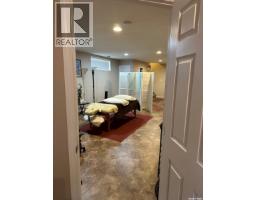 725 Centre Street, Shaunavon, SK S0N0M0 Photo 17