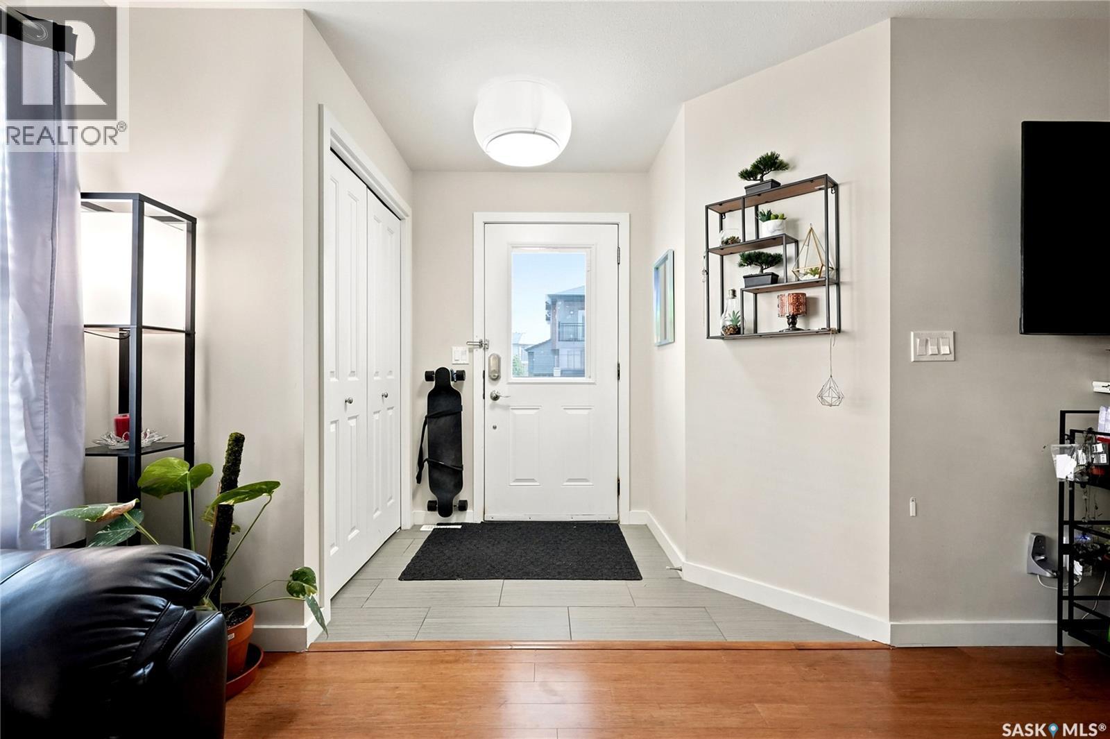 909 1015 Patrick CRESCENT - photo 4