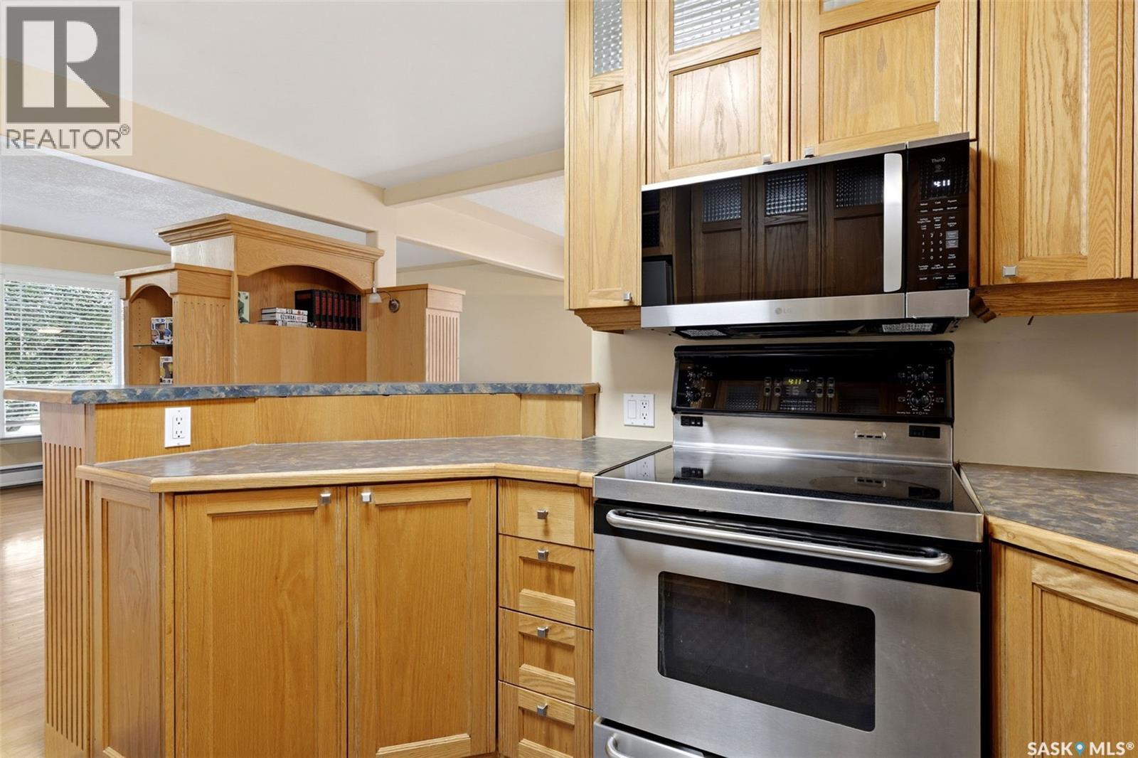 5 DARKE CRESCENT - 12