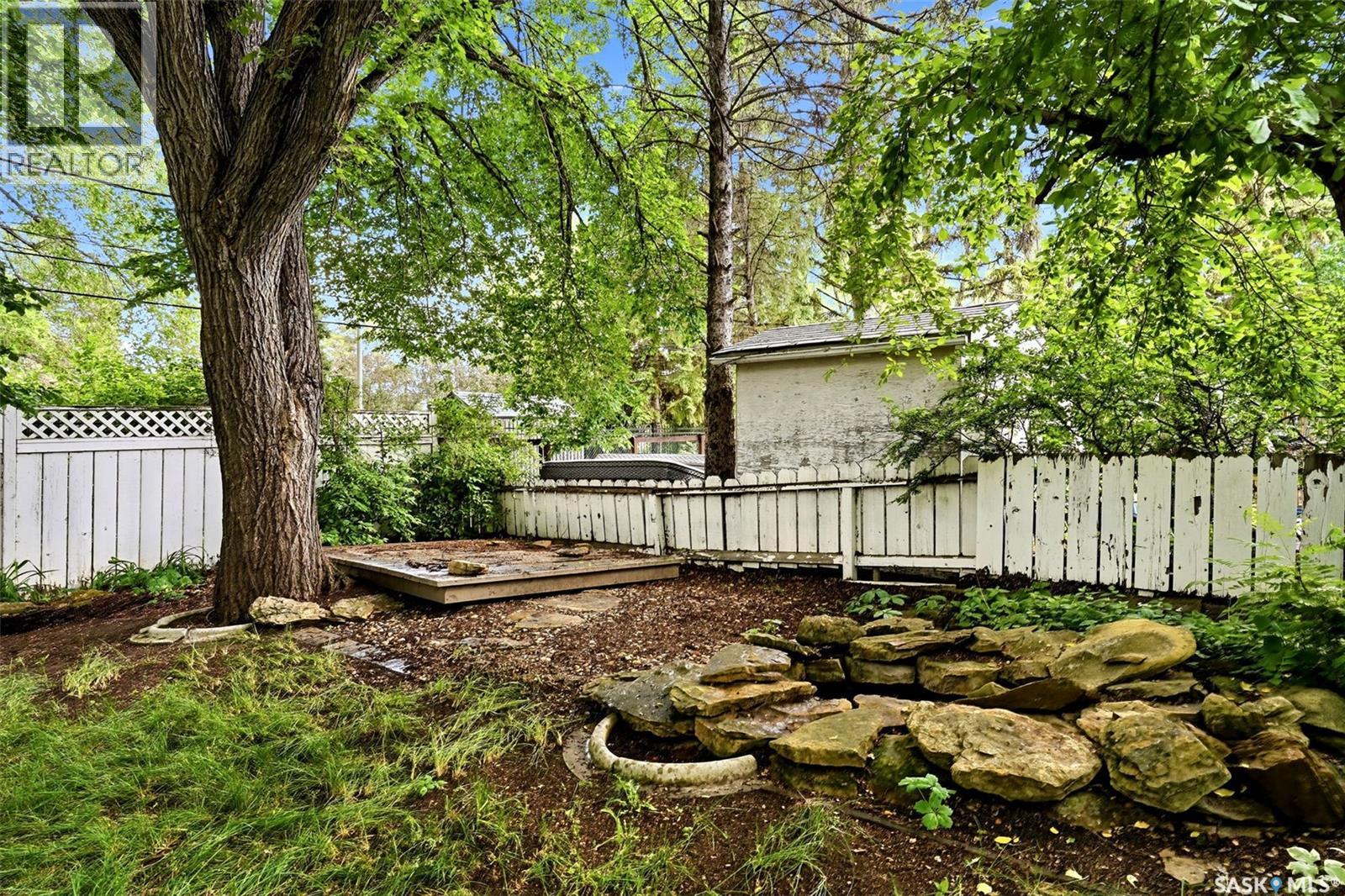 5 DARKE CRESCENT - 28