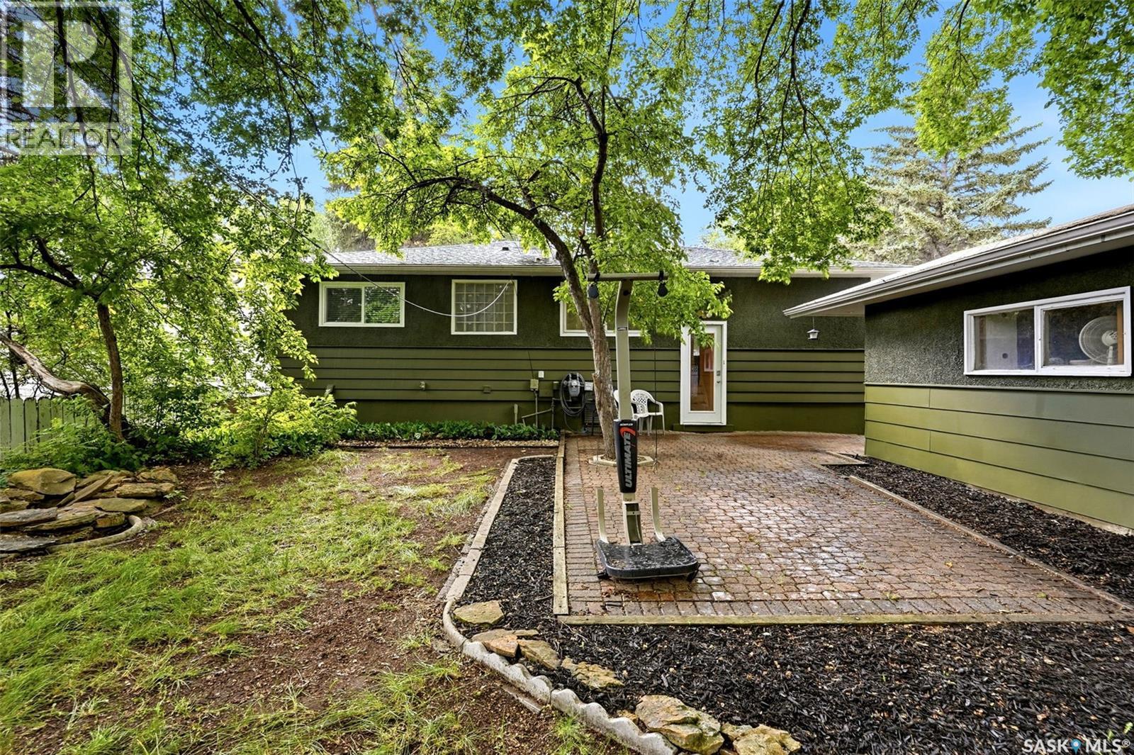 5 DARKE CRESCENT - 30