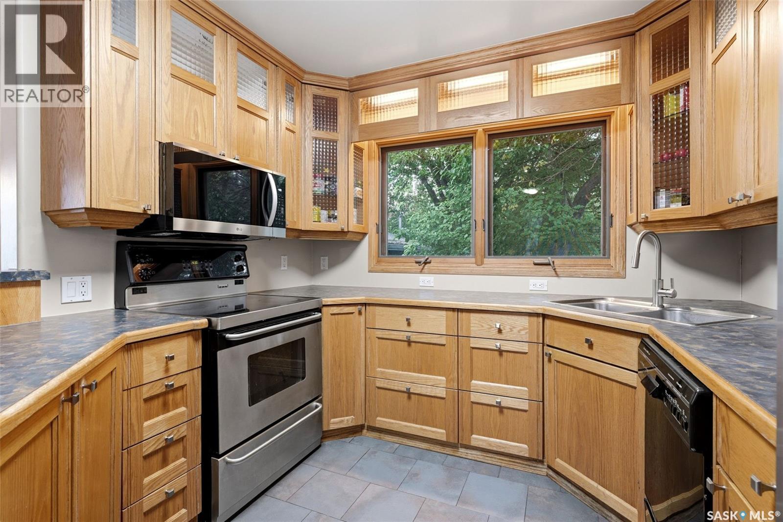5 DARKE CRESCENT - 9