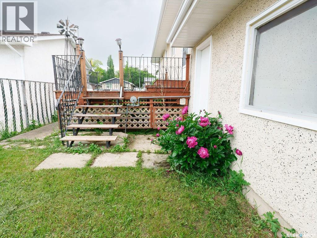 10 Roberts PLACE — photo 24