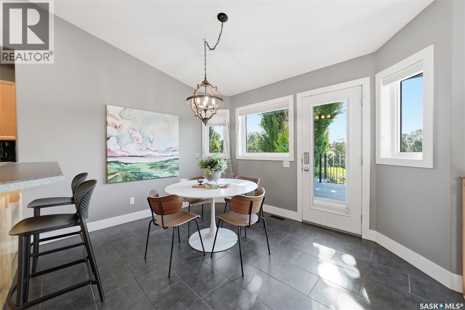 710 Wright CRESCENT — photo 14