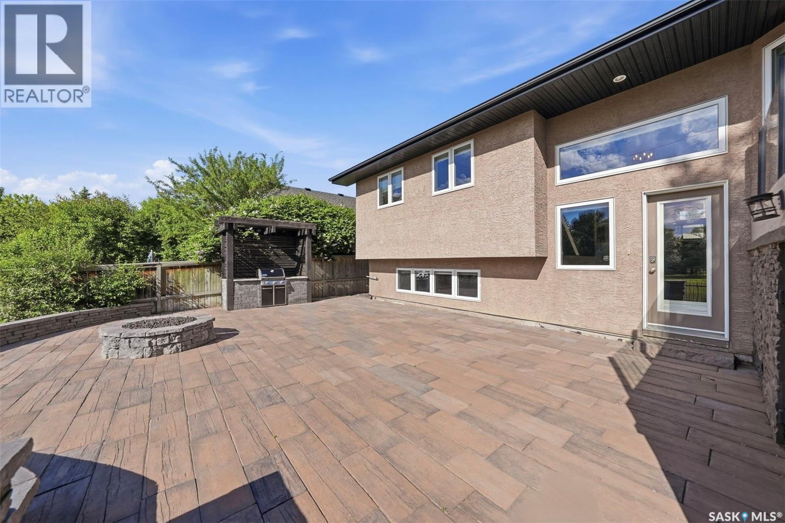 710 Wright CRESCENT — photo 38