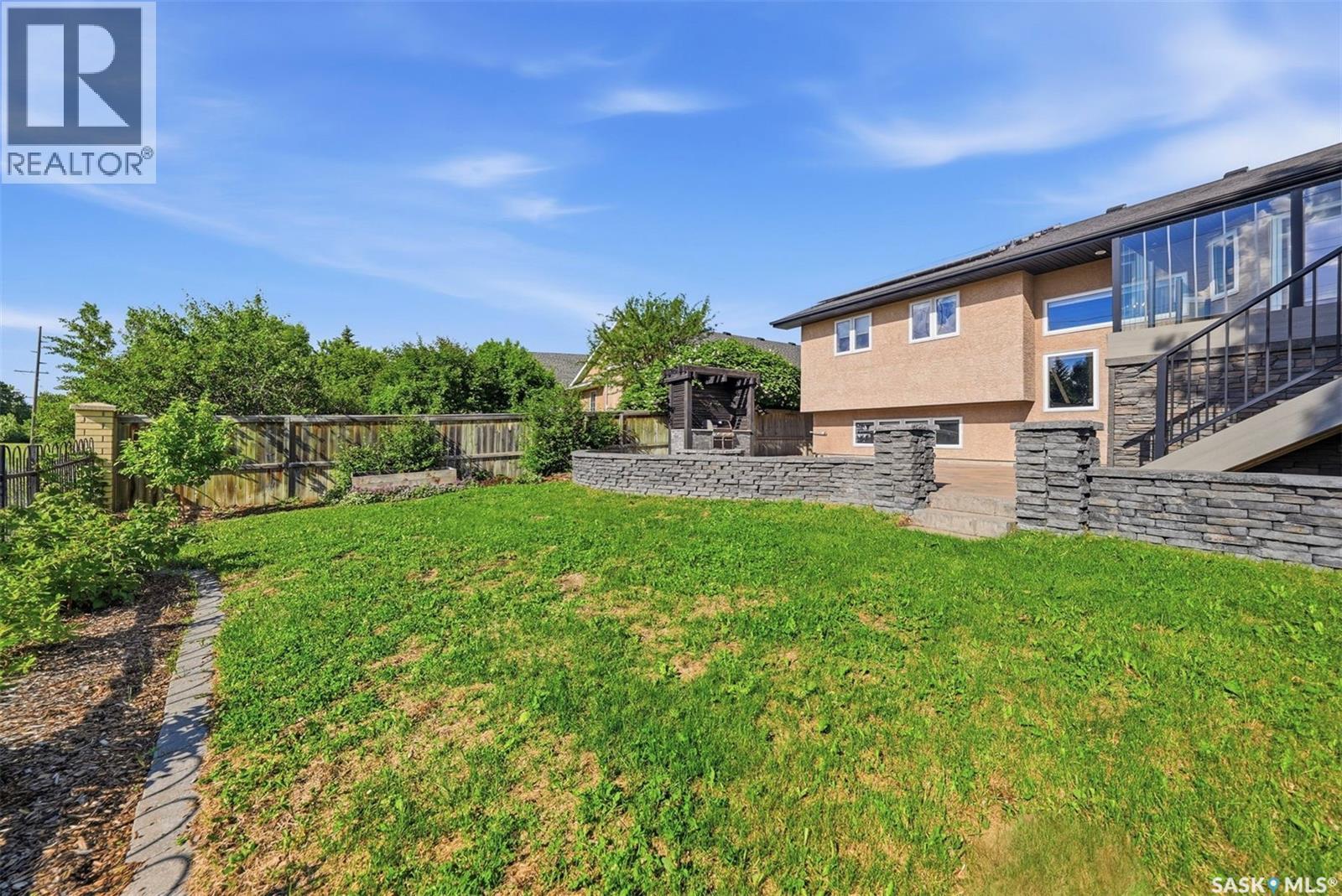 710 Wright CRESCENT — photo 43