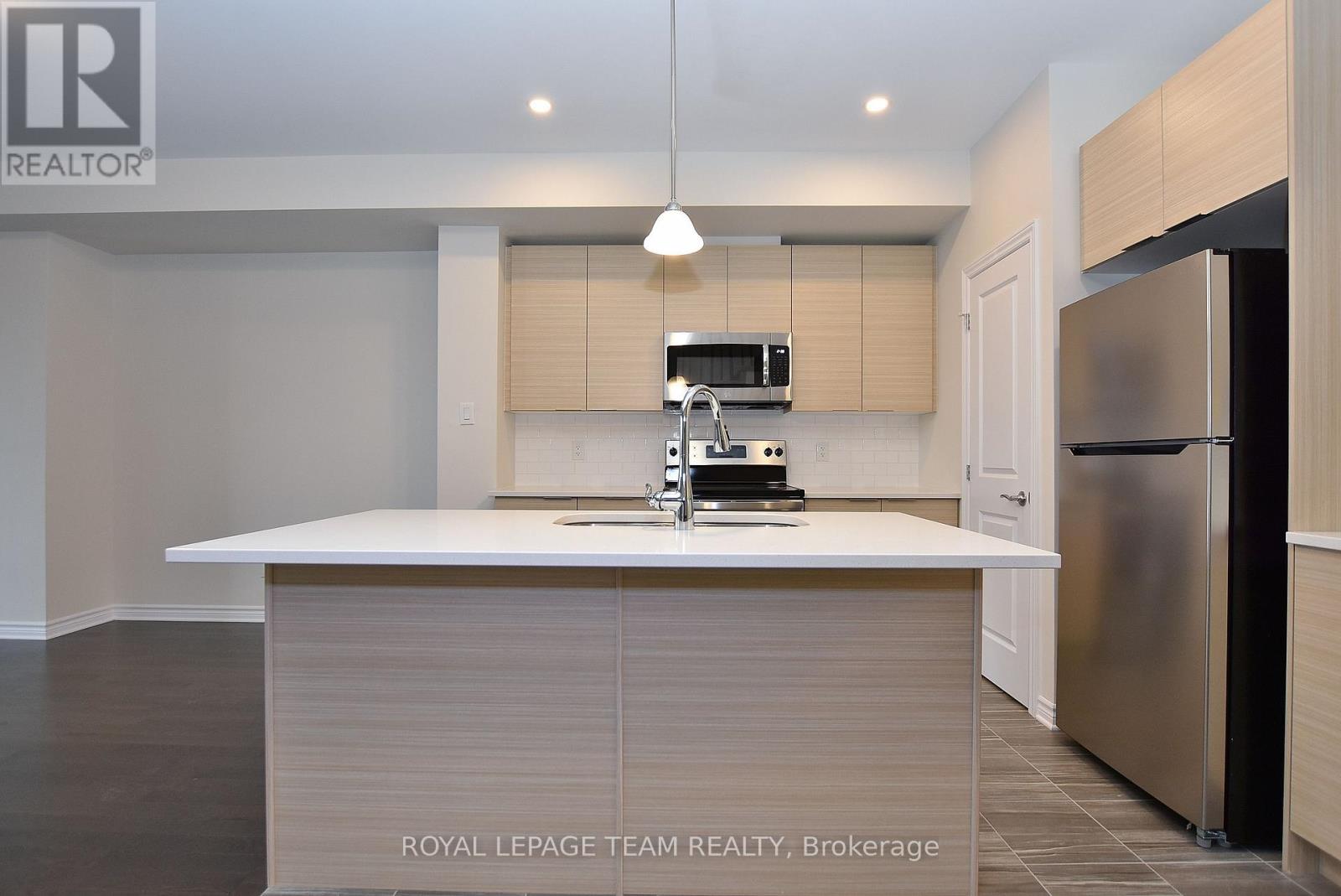 3 Bed, 3 Bath House for Rent in Ottawa – 30 ROOKIE CRESCENT, Ottawa – MLS# X13489996 - Image 11